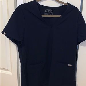 WORN ONCE. Figs Casma 3 pocket scrub top. Navy.